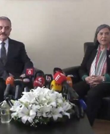 DEM Parti ve MHP ilk kez bayramlaştı