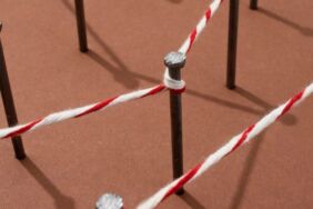 Duvardaki Çividen Kalan Delik Nasıl Kapatılır Pratik ve Kalıcı Yöntemler