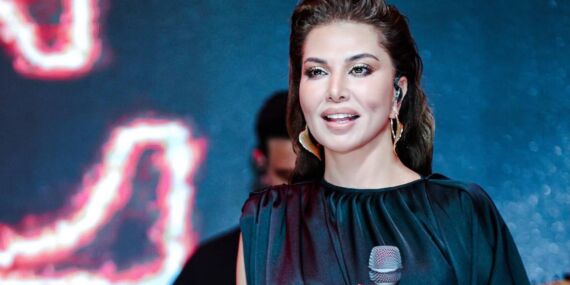 Hayranları bile tanıyamadı: Ünlü şarkıcının estetiği tepkilere neden oldu!