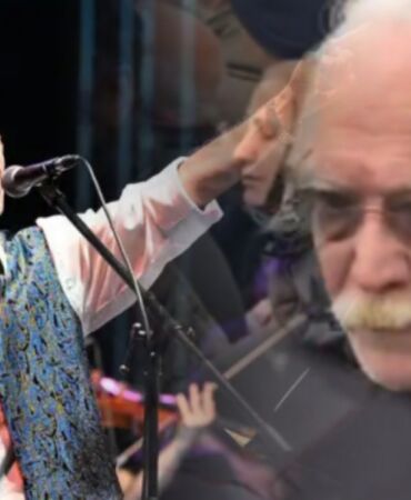 Edip Akbayram'ın cenazesinde saygısızlık! Cahit Berkay 'Burada fotoğraf çekmeyin