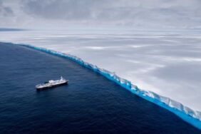 Ekolojik dengeler değişebilir! Dünyanın en büyük buzdağı karaya oturdu1