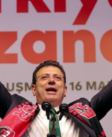 Gözaltına alınan Ekrem İmamoğlu'ndan yeni paylaşım! 'Mücadelemiz çocuklarımız için...' (2)