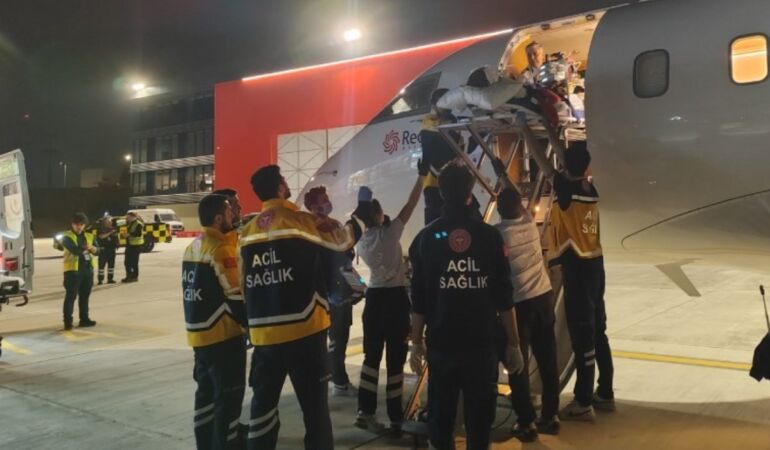 Kuzey Makedonya'daki yangında ölü sayısı 59'a yükseldi 9 yaralı Türkiye'ye getirildi