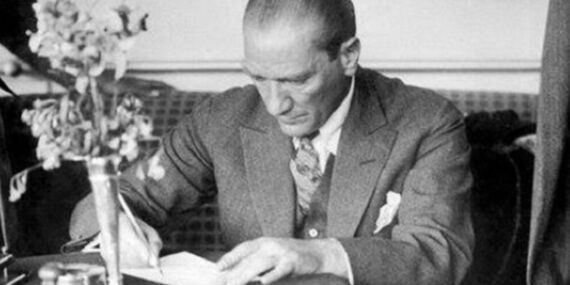 Mustafa Kemal Atatürk’ün görsel sanat alanında yaptığı değişimler