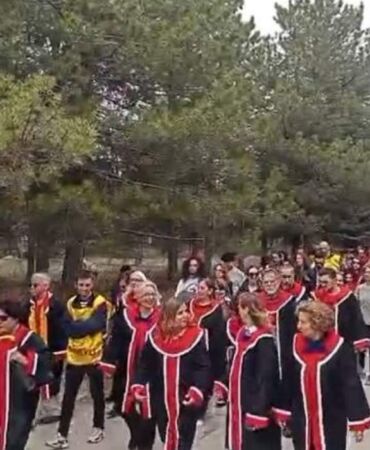 ODTÜ’de akademisyenlerden Eğitim Sen’e destek yürüyüşü 'İfade özgürlüğü yargılanamaz'