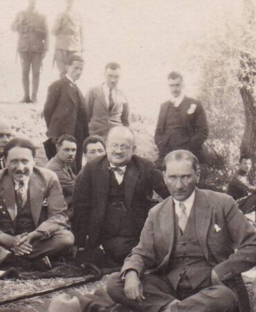 Reşit Galip Anarken