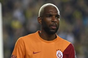 Ryan Babel’den bomba itiraf 'Hakemler sayesinde kazandık