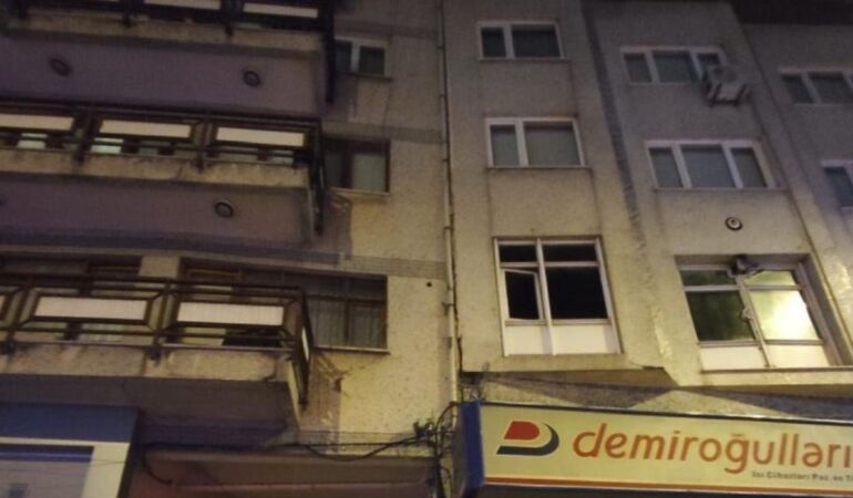 Sakarya'da şüpheli ölüm! 3. kattan düşen 7 aylık hamile kadın hayatını kaybetti
