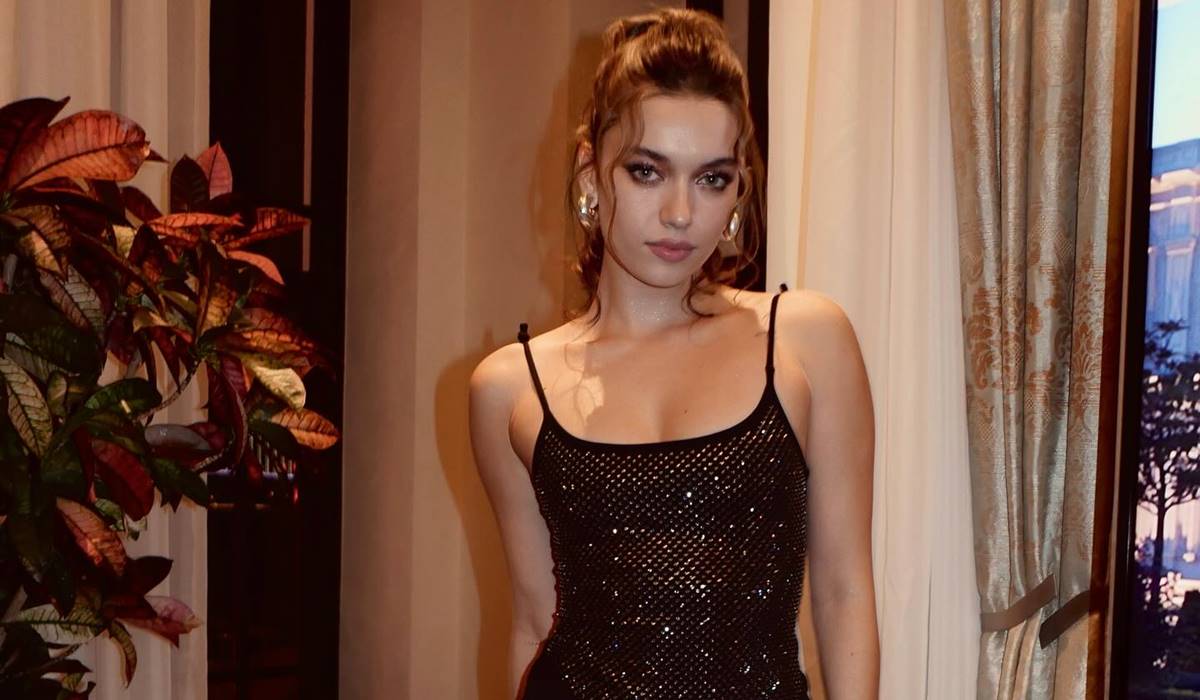 afra saraçoğlu 3