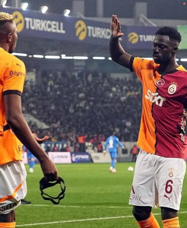 davinson sanchez victor osimhen