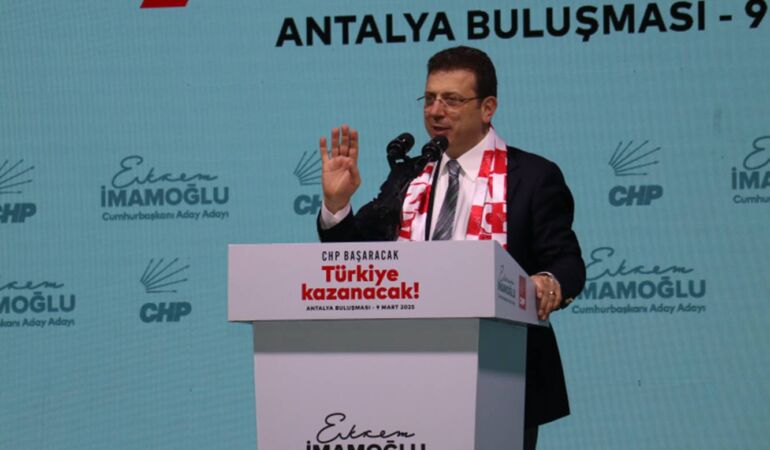 İmamoğlu: Ön seçim demokrasi için büyük bir adım!