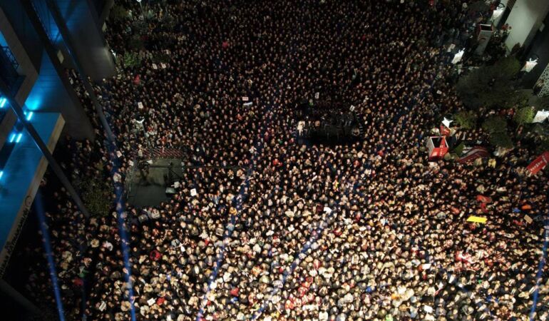 İmamoğlu, Trabzon’da on binlere seslendi: Geliyoruz!