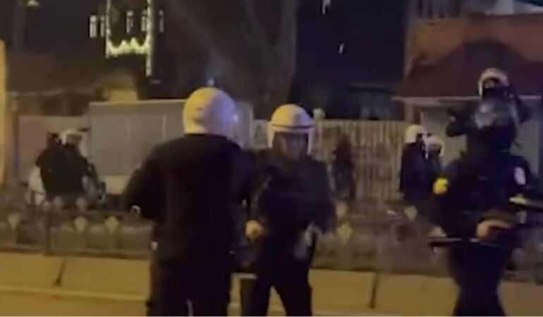 polis