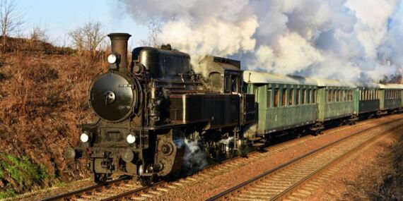 Rüyada tren görmek ne anlama gelir? Yolculuk mu, fırsat mı?