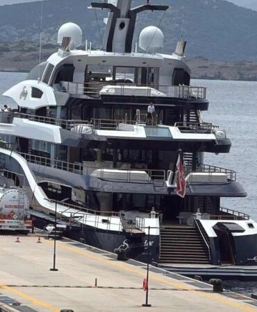 Bodrum'da ultra lüks gösteri 'Solandge' yatı haftalık kirasıyla şaşırttı