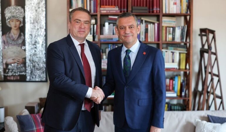 CHP Genel Başkanı Özgür Özel, AB üyesi ülkelerin büyükelçileriyle bir araya geldi