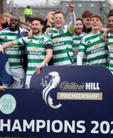Celtic İskoçya Ligi'nde tarih yazdı Üst üste 4. şampiyonluk!