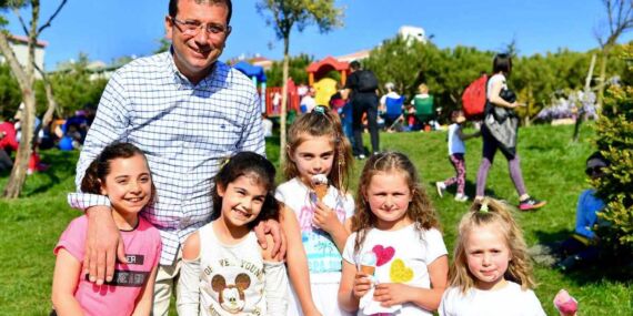 Ekrem İmamoğlu 23 Nisan’ı kutladı: ‘Bu memleket çocukların’