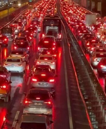 İstanbul dikkat! D-100 Karayolu'nun Ankara yönü 12 saat kapalı olacak