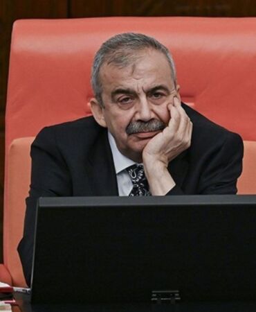 Kalp krizi geçirmişti… Sırrı Süreyya Önder'in sağlık durumu hakkında DEM Parti Sözcüsü Doğan'dan açıklama