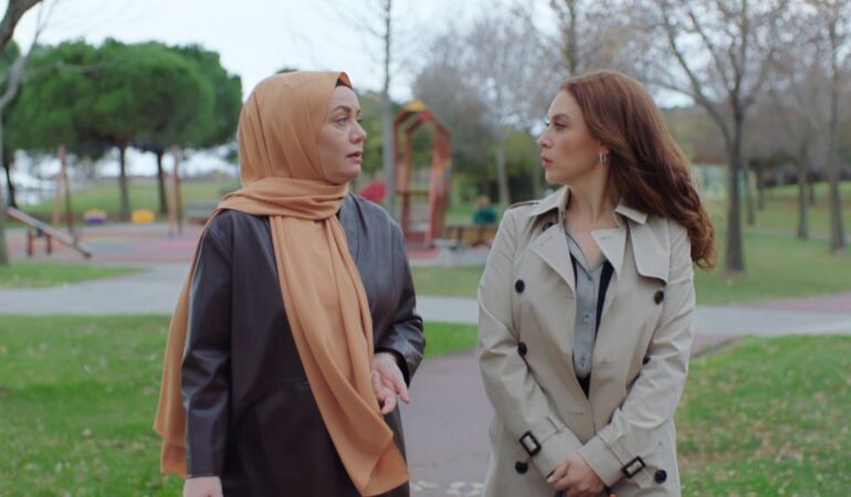 Kızılcık Şerbeti'nde olay ayrılık! Evrim Alasya iddialara sessiz kalmadı