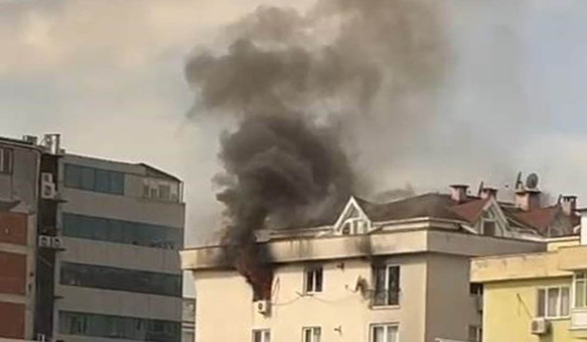 Mecidiyeköy'de 4 katlı binada yangın! Ekipler müdahale ediyor
