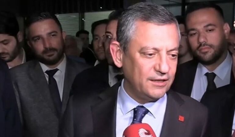 CHP lideri Özel’den Kırkpınar benzetmesi: Bunlar başpehlivan olsa rakibi tutuklatır