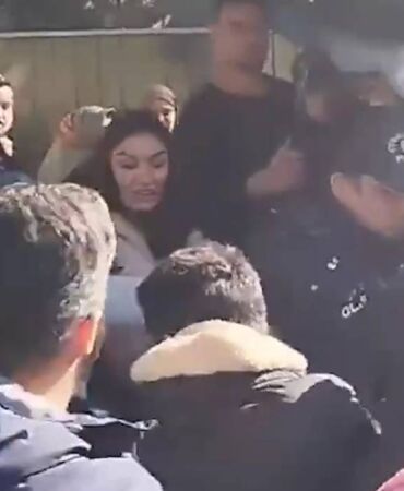 Milli Eğitim Bakanlığı önünde eylem yapan öğretmenlere polis müdahalesi!