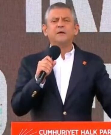 Özgür Özel Mersin'de on binlere seslendi 'Halk uyandı, iktidara yürüyor!'