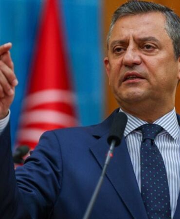 Özgür Özel'den 1 Mayıs ve Ümit Özdağ açıklaması 'O gün meydanlardayız, salı mahkemedeyiz”