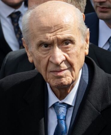 Özgür Özel'in 'cunta' çıkışına Bahçeli’den sert yanıt 'Darbe özentisi bir zavallının hezeyanı