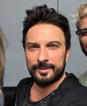 Reynmen'den Tarkan'a duygusal destek 'Sahnede dimdik, kalbiyle dokundu'