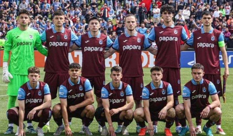 Trabzonspor UEFA Gençlik Ligi'nde ikinci oldu!