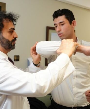 Uzmanı uyardı 'Omuz sıkışma sendromu' ciddi sorunlara yol açabilir