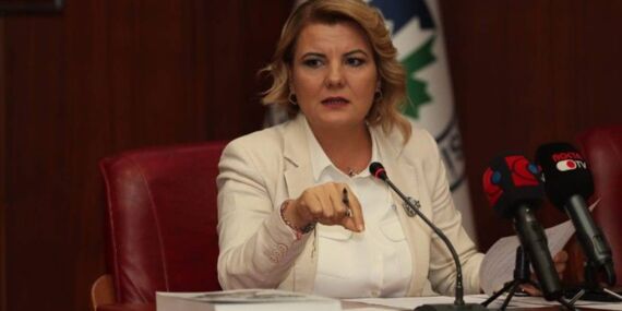 Meclis toplantısında gergin anlar: Kocaeli Belediye Başkanı Fatma Kaplan Hürriyet’e çirkin sözler!