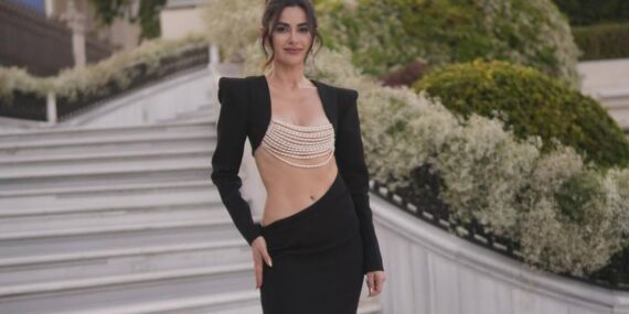 Kısa süren set aşkı sonrası Nesrin Cavadzade soluğu İbiza’da aldı!