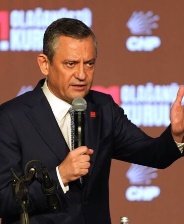 özgür özel