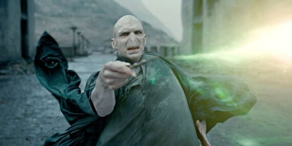 Harry Potter’ın ‘Voldemort’u tanınmaz halde: Ünlü oyuncuyu görenler gözlerine inanamadı!