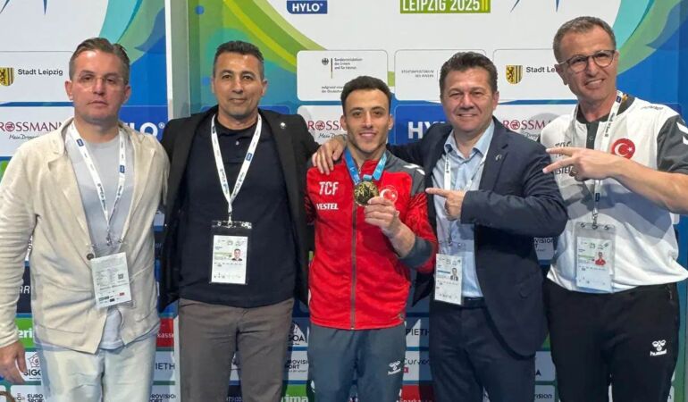 Adem Asil, bireysel halka aletinde Avrupa şampiyonu