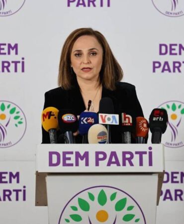 DEM Parti Sözcüsü Ayşegül Doğan