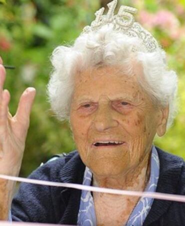 Dünyanın en yaşlı insanı artık bir İngiliz Ethel Caterham 115 yaşında