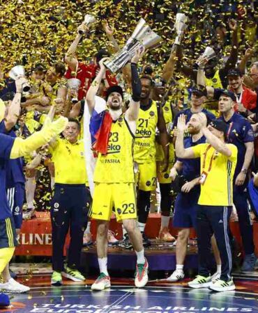 Fenerbahçe tarih yazdı Avrupa’nın zirvesinde Türk imzası