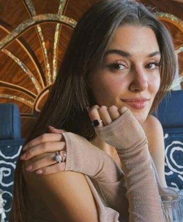 Hande Erçel'den Roma-Paris treninde büyüleyen pozlar..