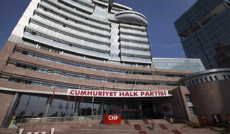 CHP’den Afyonkarahisar’da Burcu Köksal toplantısı: Merkez İlçe Başkanı Murat Albayrak görevden alındı