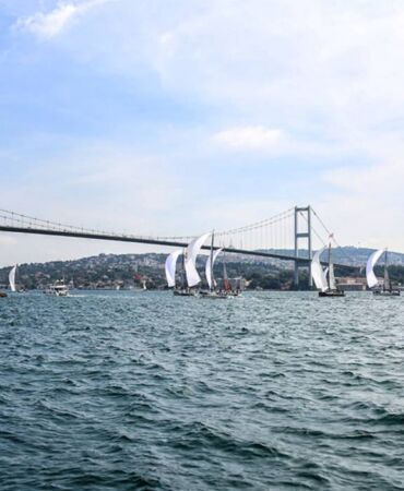 Istanbul-Bogazinda-ve-Halicte-yelken-coskusu-12-1030x686
