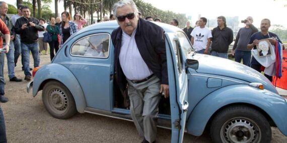 Dünyanın en yoksul başkanı Jose Mujica hayatını kaybetti