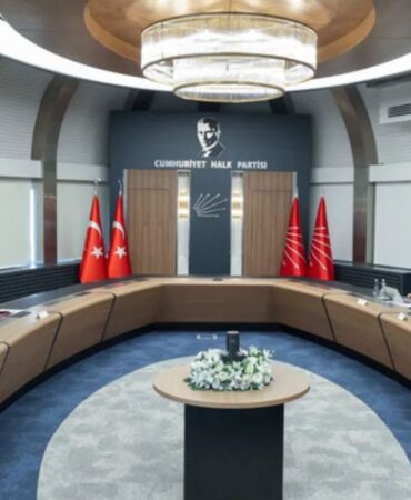 Özel Özel, Fransız senatörleri kabul etti