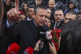 Özgür Özel'den Kartal Meydanı'nda 'Taksim' mesajı 'Taksim’e bakınca iktidarın öz güvensizliği görülüyor'