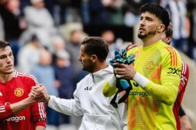 West Ham'dan Altay Bayındır paylaşımı 'Kaleci seviniyor mu' tepkisi çığ gibi büyüdü1