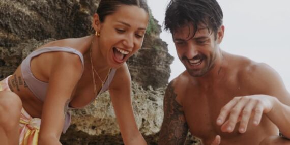 Zeynep Bastık ve Serkay Tütüncü’den romantik yıl dönümü kutlaması: ‘365 gündür dizinde uyumak…’